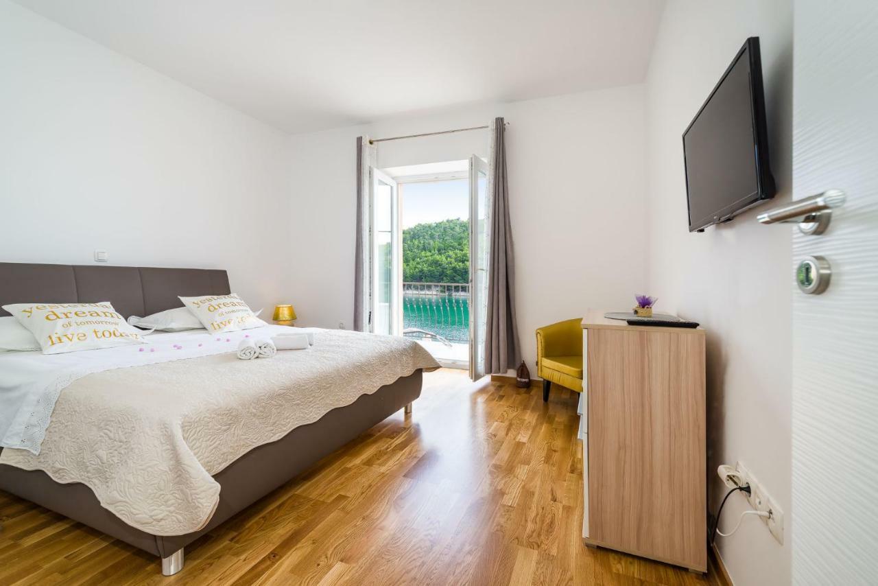 Newcity Novigrad (Dalmatia)