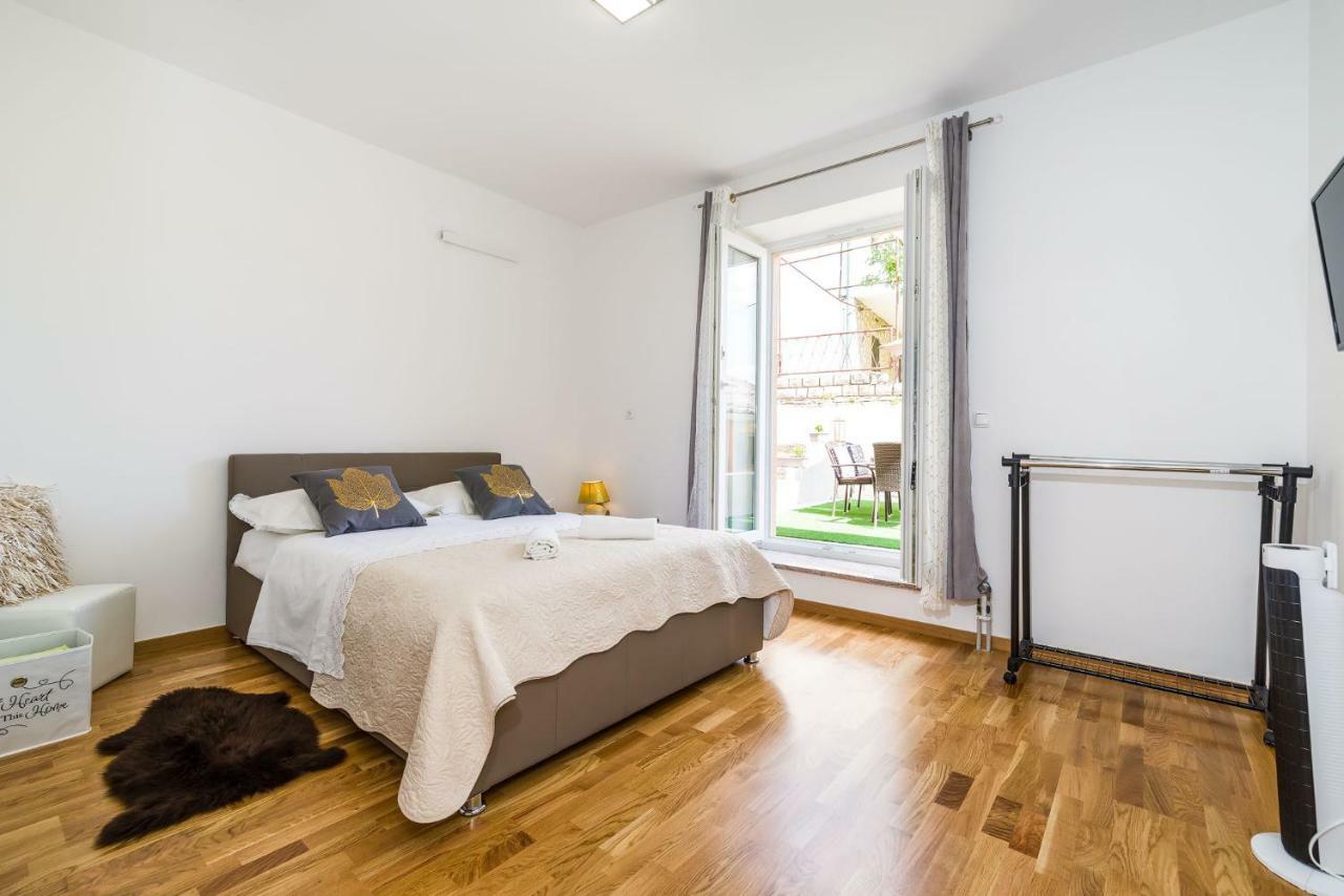 Newcity Apartment *
