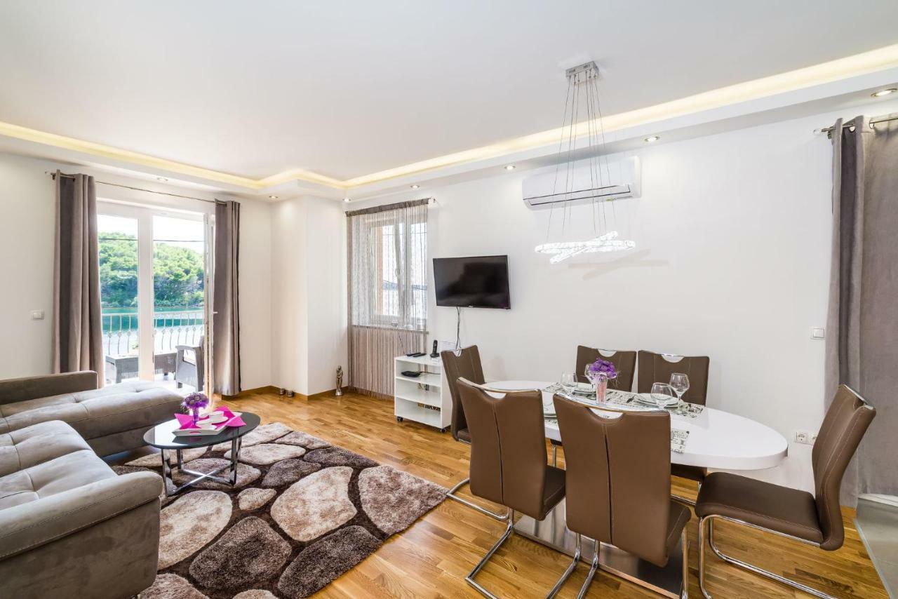 Newcity Apartment *